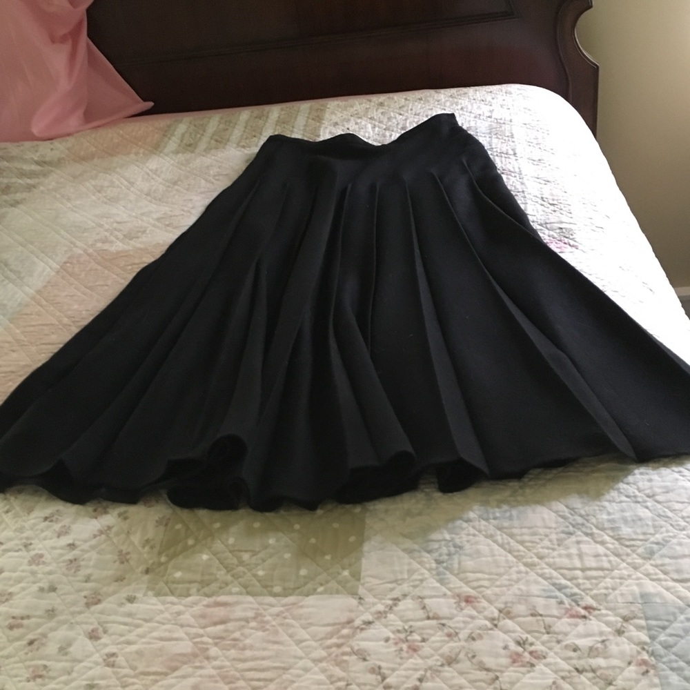 Bonnie&norma long pleated black skirt NWOT size 12